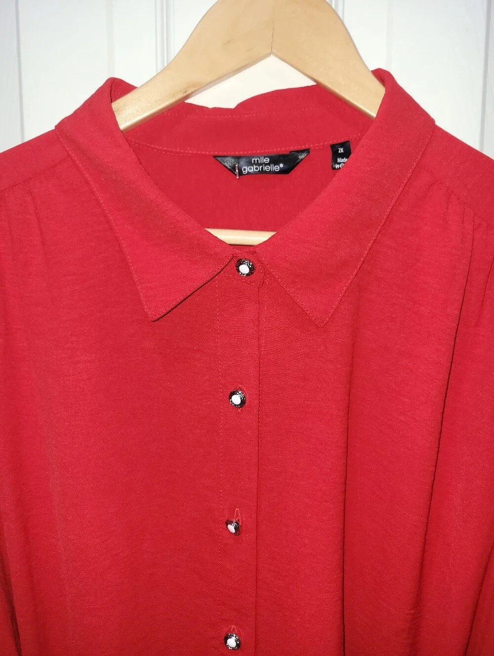 Mlle Gabrielle NWT Red Button Front Midi Dress 2X Embellished Cuffs